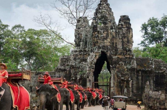 Angkor Thom south gate