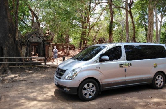 Minivan at Koh Ker temple