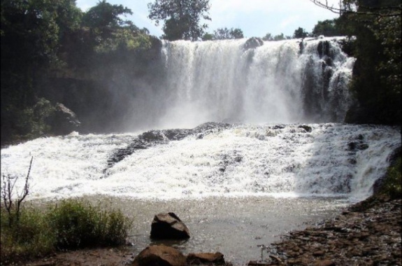 Busraa waterfall