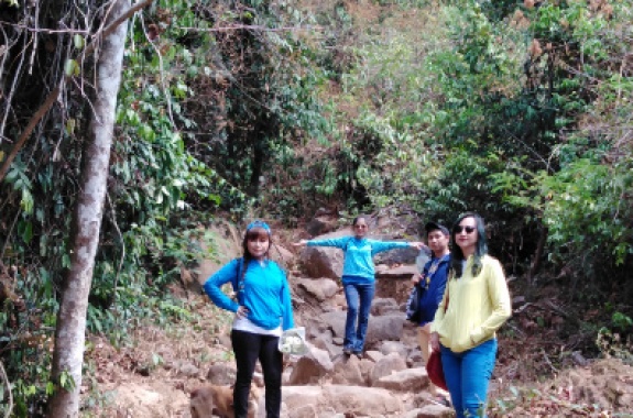 Transport by Exclusive Cambodia Travel-Walking up to Kbal Spean