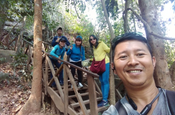 Transport by Exclusive Cambodia Travel-Walking up to Kbal Speanl
